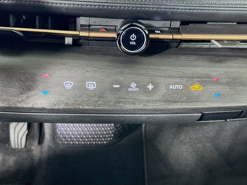 Used 2023 Nissan Ariya FWD image 24