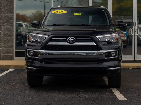 Used 2020 Toyota 4Runner SR5 image 12
