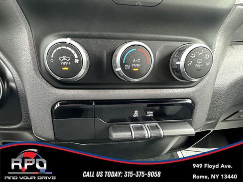 Used 2022 RAM 1500 Big Horn AWD/4WD image 14