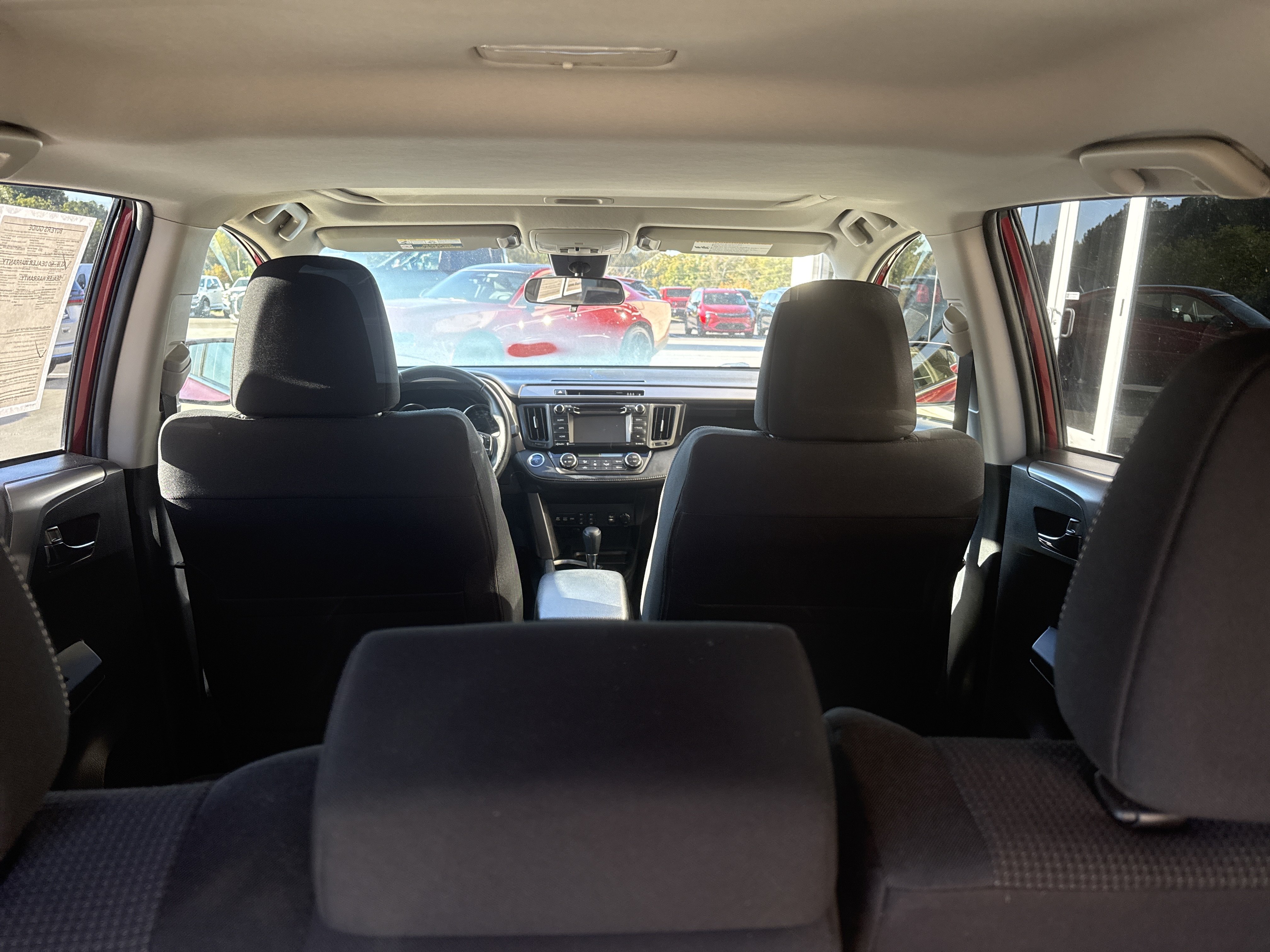 Used 2018 Toyota RAV4 XLE w/ Carpet Mat Package AWD/4WD image 22