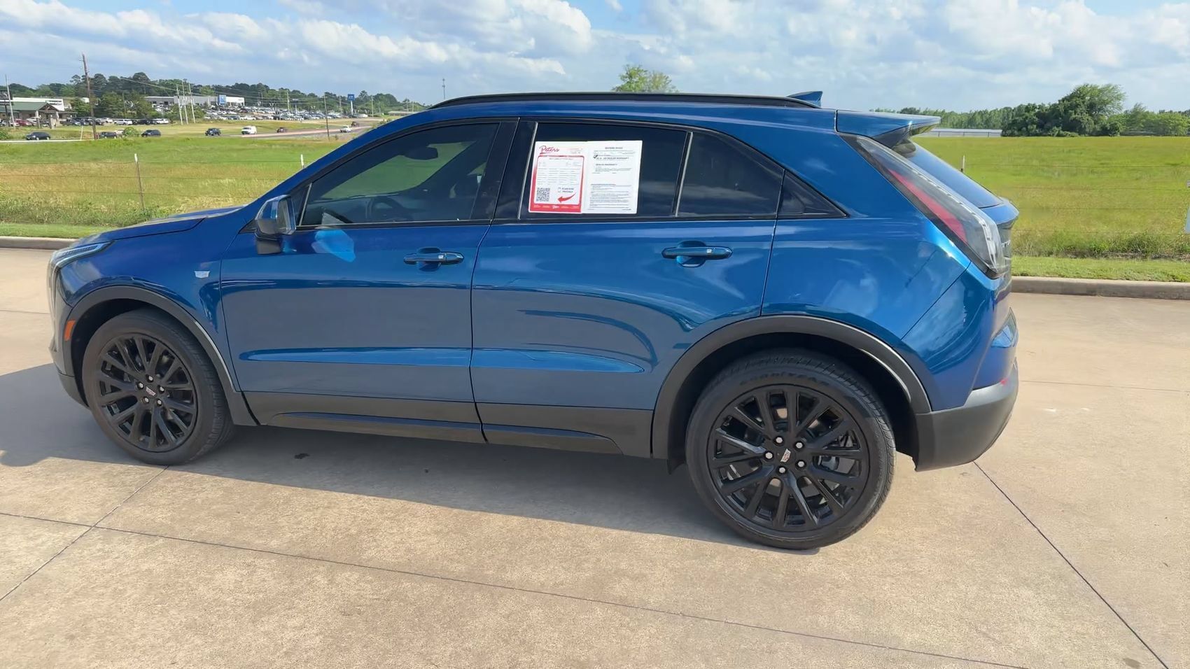 Used 2019 Cadillac XT4 Sport w/ Cold Weather Package FWD image 6