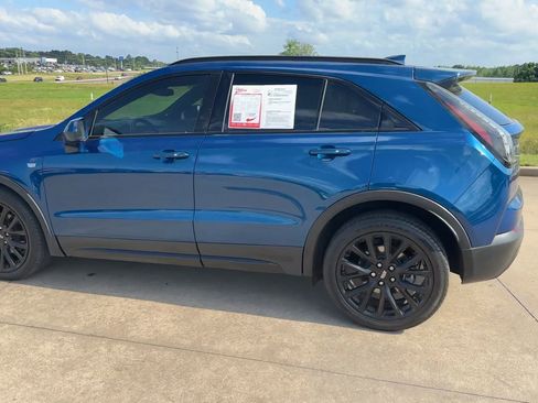 Used 2019 Cadillac XT4 Sport w/ Cold Weather Package FWD image 6