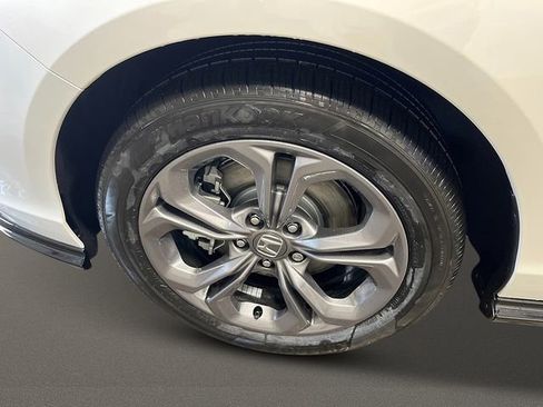 New 2026 Honda Accord EX-L image 11