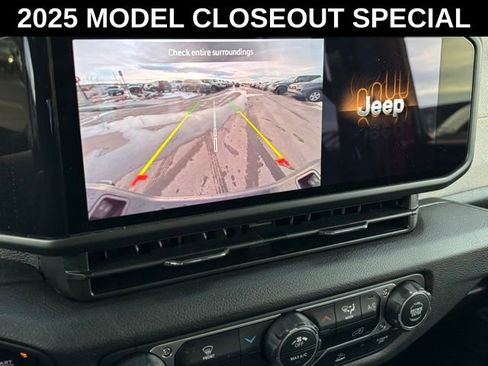 New 2025 Jeep Gladiator Sport AWD/4WD image 32