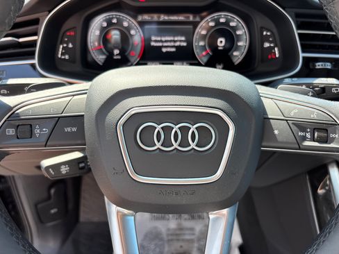 Used 2023 Audi Q7 3.0T Prestige AWD/4WD image 16