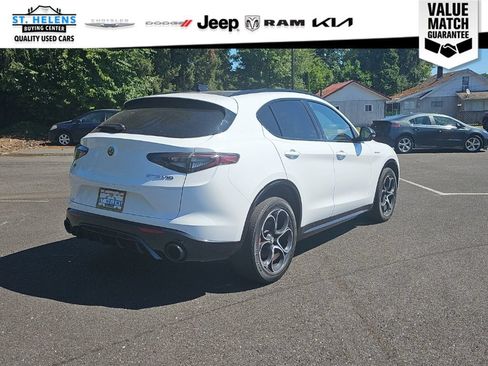 Used 2024 Alfa Romeo Stelvio Veloce AWD/4WD image 6