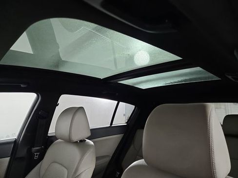 Certified 2022 Kia Sportage Nightfall Edition w/ Nightfall Fwd Premium Package image 32