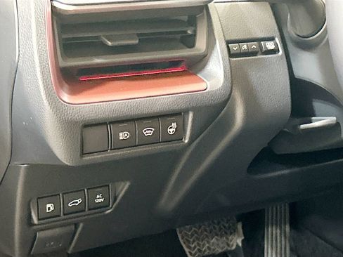 New 2026 Toyota Prius Plug-In Hybrid FWD image 8