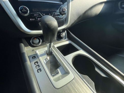 Used 2018 Nissan Murano S AWD/4WD image 34