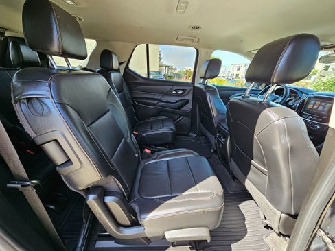 Used 2019 Chevrolet Traverse LT w/ LPO, Blackout Package image 28