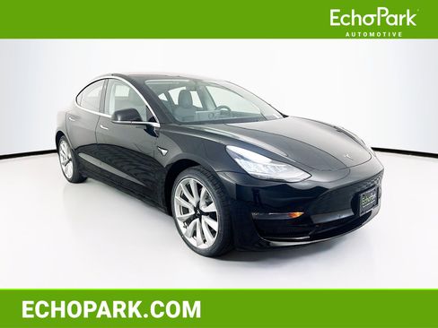 Used 2018 Tesla Model 3 Long Range image 1