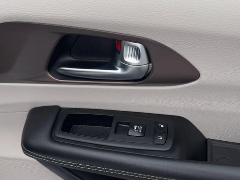 Used 2024 Chrysler Voyager LX FWD image 20