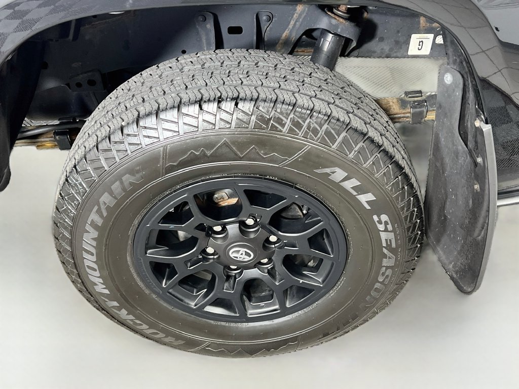 Used 2021 Toyota Tacoma SR AWD/4WD image 25
