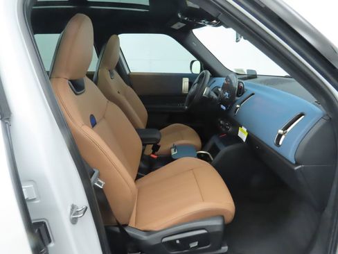 New 2025 MINI Cooper Countryman SE w/ Comfort Package Max image 22