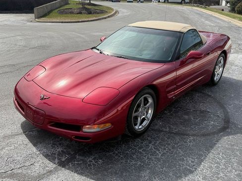 Used 2004 Chevrolet Corvette Convertible w/ Preferred Equipment Group image 9