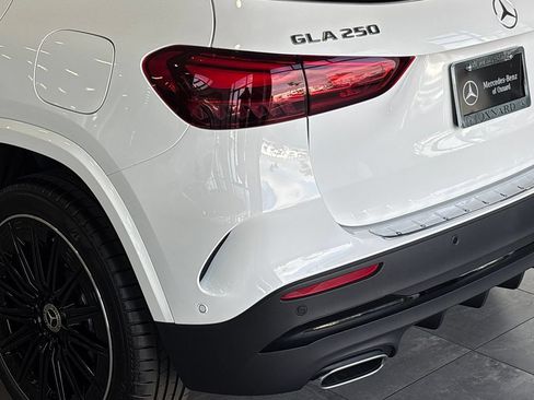 Used 2026 Mercedes-Benz GLA 250 4MATIC image 6