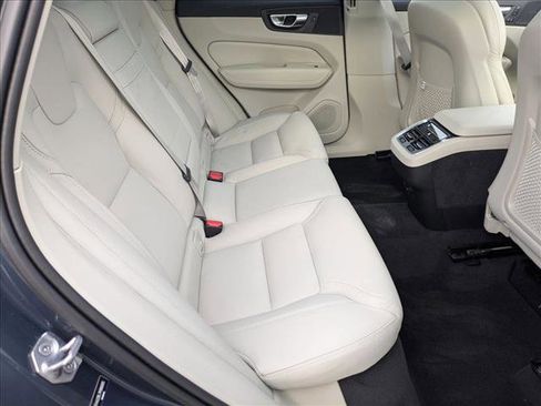 Used 2021 Volvo XC60 T6 Inscription w/ Advanced Package image 22