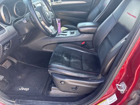 Used 2013 Jeep Grand Cherokee Trailhawk image 15