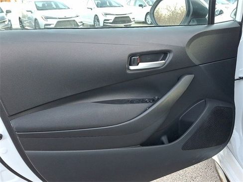 New 2026 Toyota Corolla SE image 12