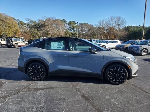 New 2026 Nissan Leaf Platinum+ image 2