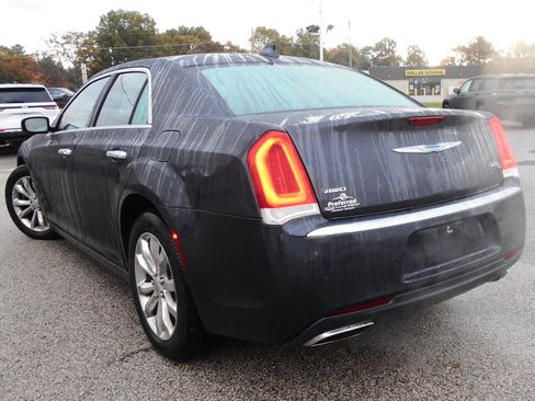 Used 2015 Chrysler 300 C w/ Light Group image 4