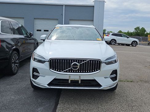 Used 2023 Volvo XC60 B5 Ultimate w/ Climate Package AWD/4WD image 2