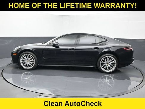 Used 2017 Porsche Panamera 4 AWD/4WD image 4