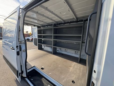 Used 2022 Mercedes-Benz Sprinter 1500 image 13