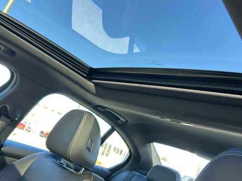 Used 2023 BMW 330i Sedan w/ Parking Assistance Package RWD image 16