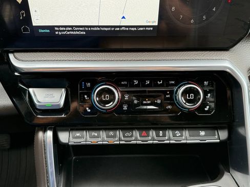 Used 2023 GMC Sierra 1500 Denali w/ Denali Reserve Package AWD/4WD image 22