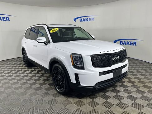 Used 2022 Kia Telluride EX w/ EX Premium Package image 2