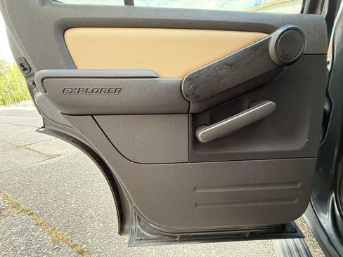 Used 2010 Ford Explorer Eddie Bauer AWD/4WD image 24