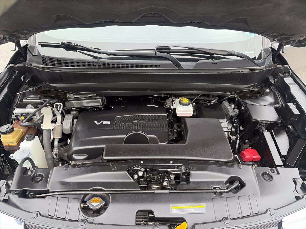 Used 2020 Nissan Pathfinder SV AWD/4WD image 21