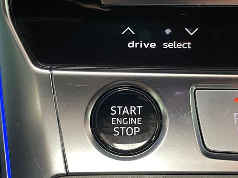 Used 2024 Audi A6 Premium Plus image 30