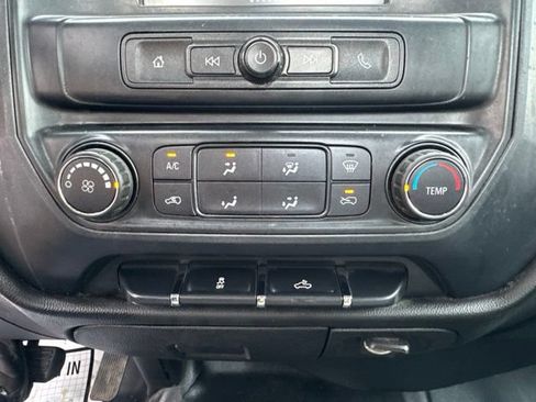 Used 2018 Chevrolet Silverado 1500 W/T RWD image 22