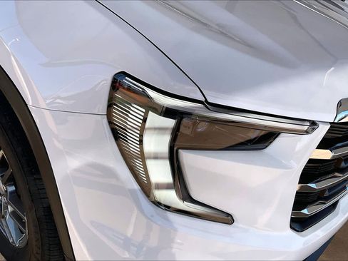 Certified 2025 GMC Acadia Elevation image 27