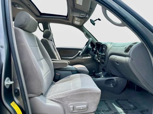 Used 2003 Toyota Sequoia SR5 AWD/4WD image 30