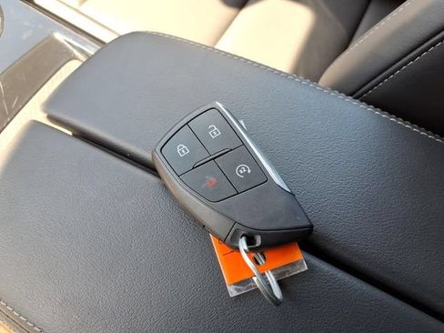 Certified 2025 Buick Envision Preferred AWD/4WD image 15