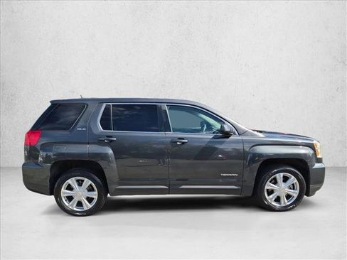 Used 2017 GMC Terrain SLE FWD image 4