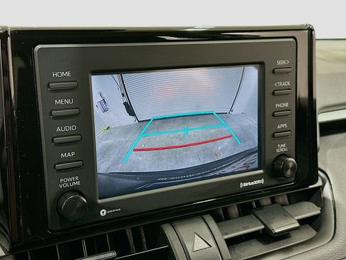 Used 2022 Toyota RAV4 LE FWD image 14