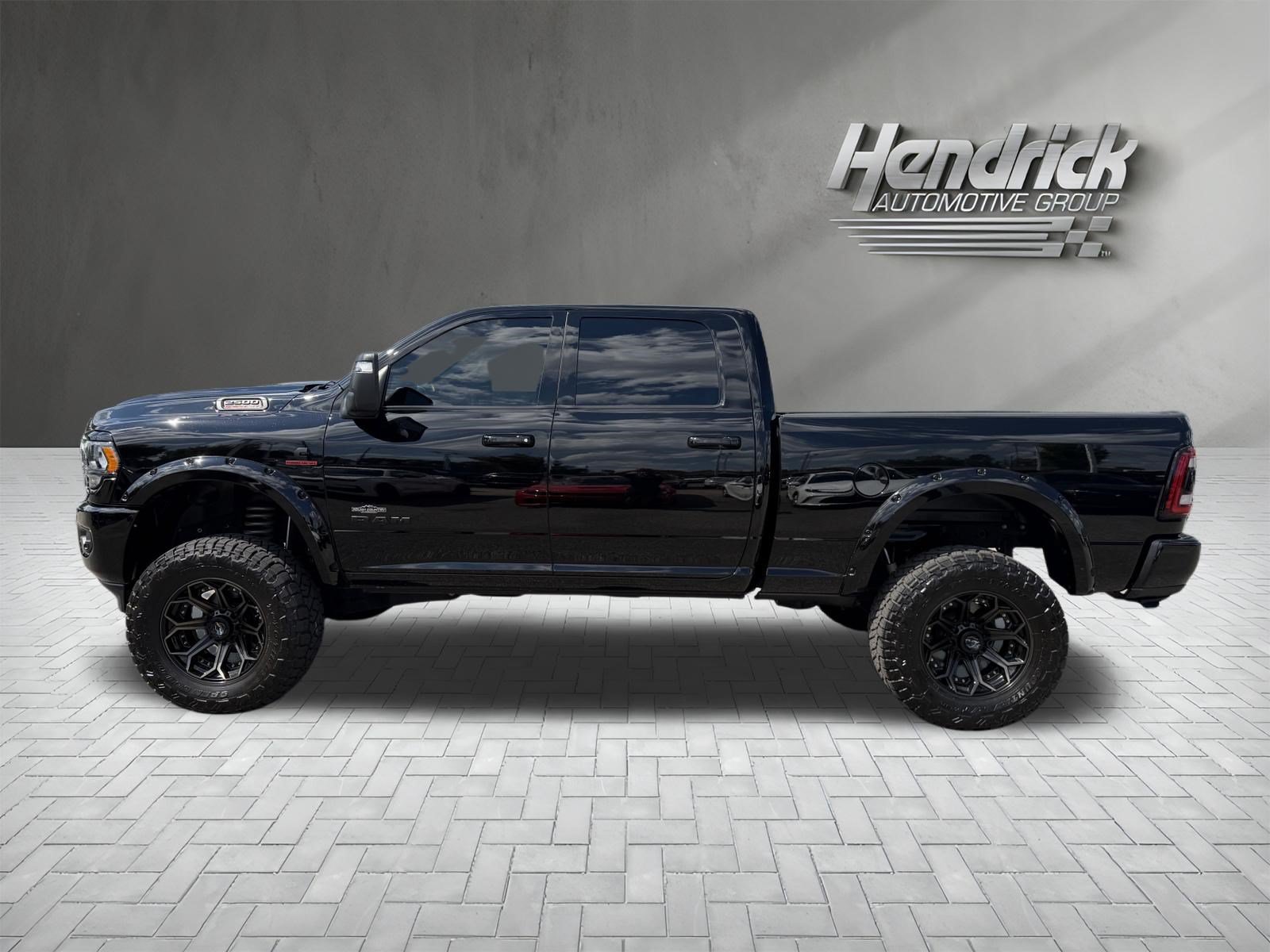 Used 2024 RAM 2500 Big Horn w/ Night Edition AWD/4WD image 7