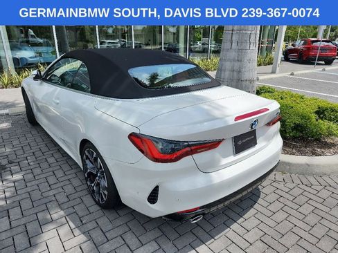 Used 2025 BMW 430i Convertible w/ Premium Package RWD image 4