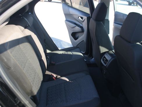 Used 2023 Chevrolet Equinox LT FWD image 33