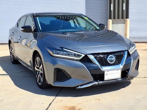 Used 2022 Nissan Maxima SV w/ Floor Mat Group FWD image 6