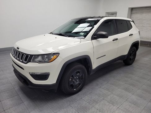Used 2020 Jeep Compass Sport AWD/4WD image 2