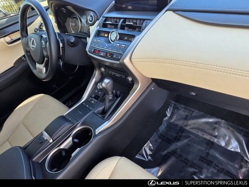 Used 2018 Lexus NX 300h AWD image 32