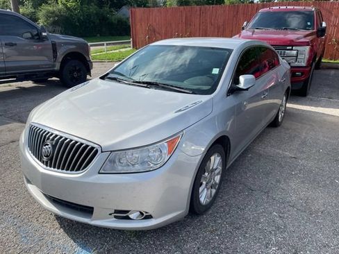 Used 2013 Buick LaCrosse Leather FWD image 2