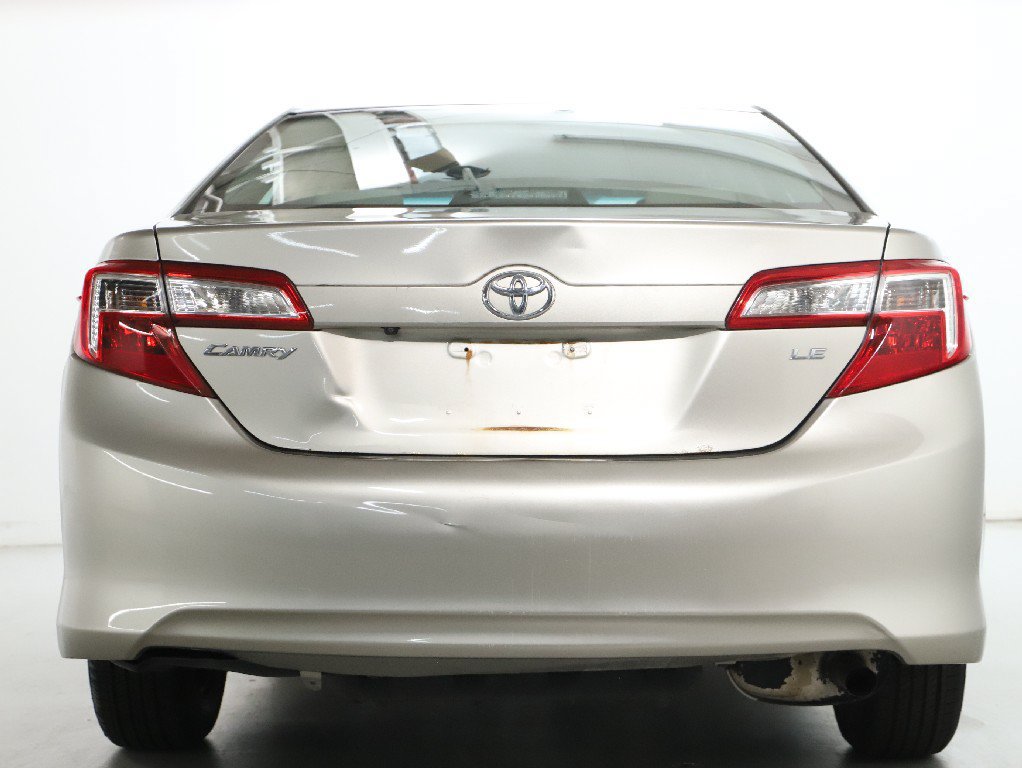 Used 2014 Toyota Camry LE FWD image 44