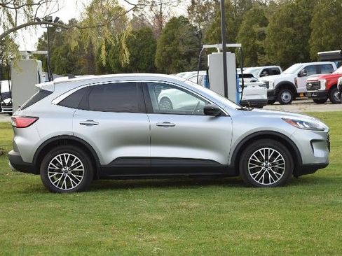 Certified 2022 Ford Escape SE w/ Convenience Package FWD image 8