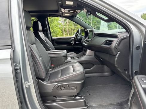 Used 2023 Chevrolet Tahoe RST w/ Luxury Package AWD/4WD image 17